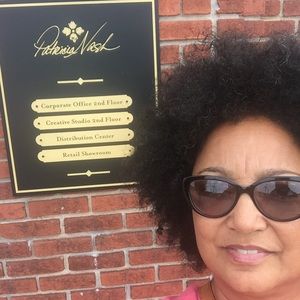 Meet your Posher, Shelia